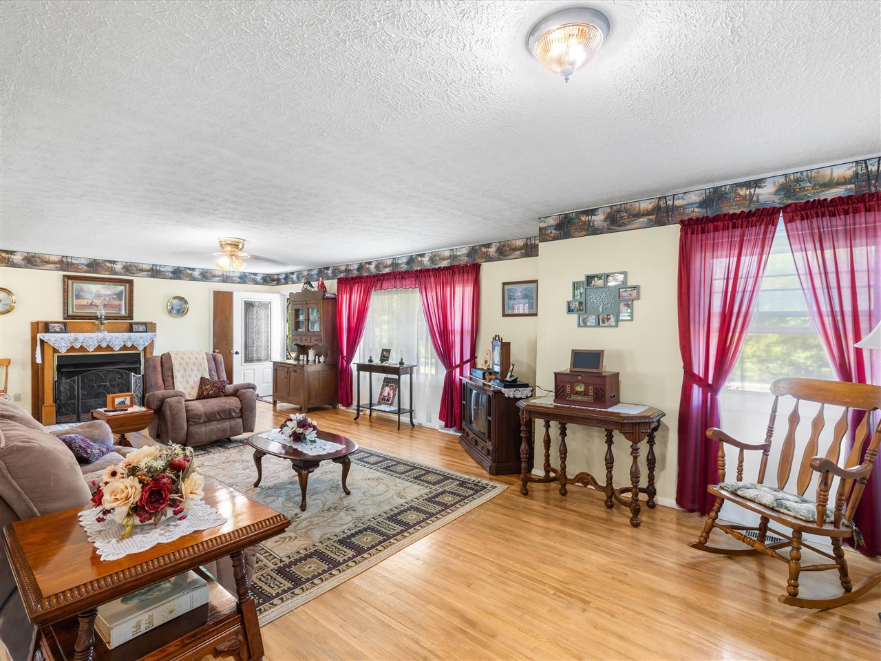 1644 Little Clifty Road