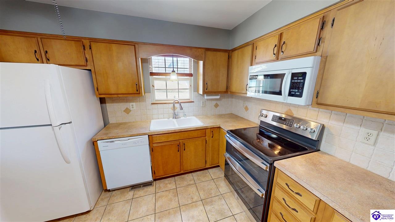 Listing Picture 226 Darrell Drive Elizabethtown, KY 42701 MLS HK25003790