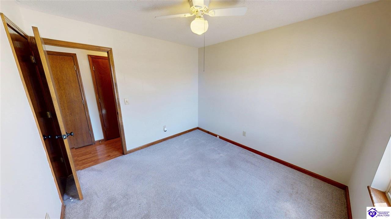 Listing Picture 226 Darrell Drive Elizabethtown, KY 42701 MLS HK25003790