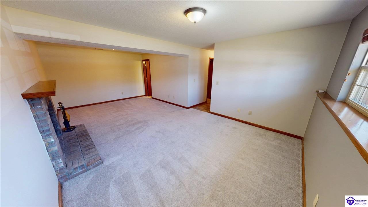 Listing Picture 226 Darrell Drive Elizabethtown, KY 42701 MLS HK25003790