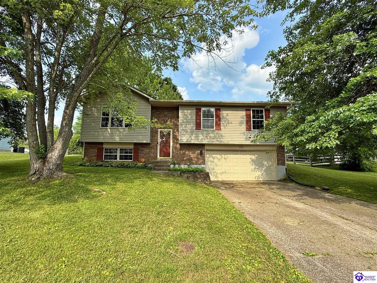 Listing Picture 226 Darrell Drive Elizabethtown, KY 42701 MLS HK25003790