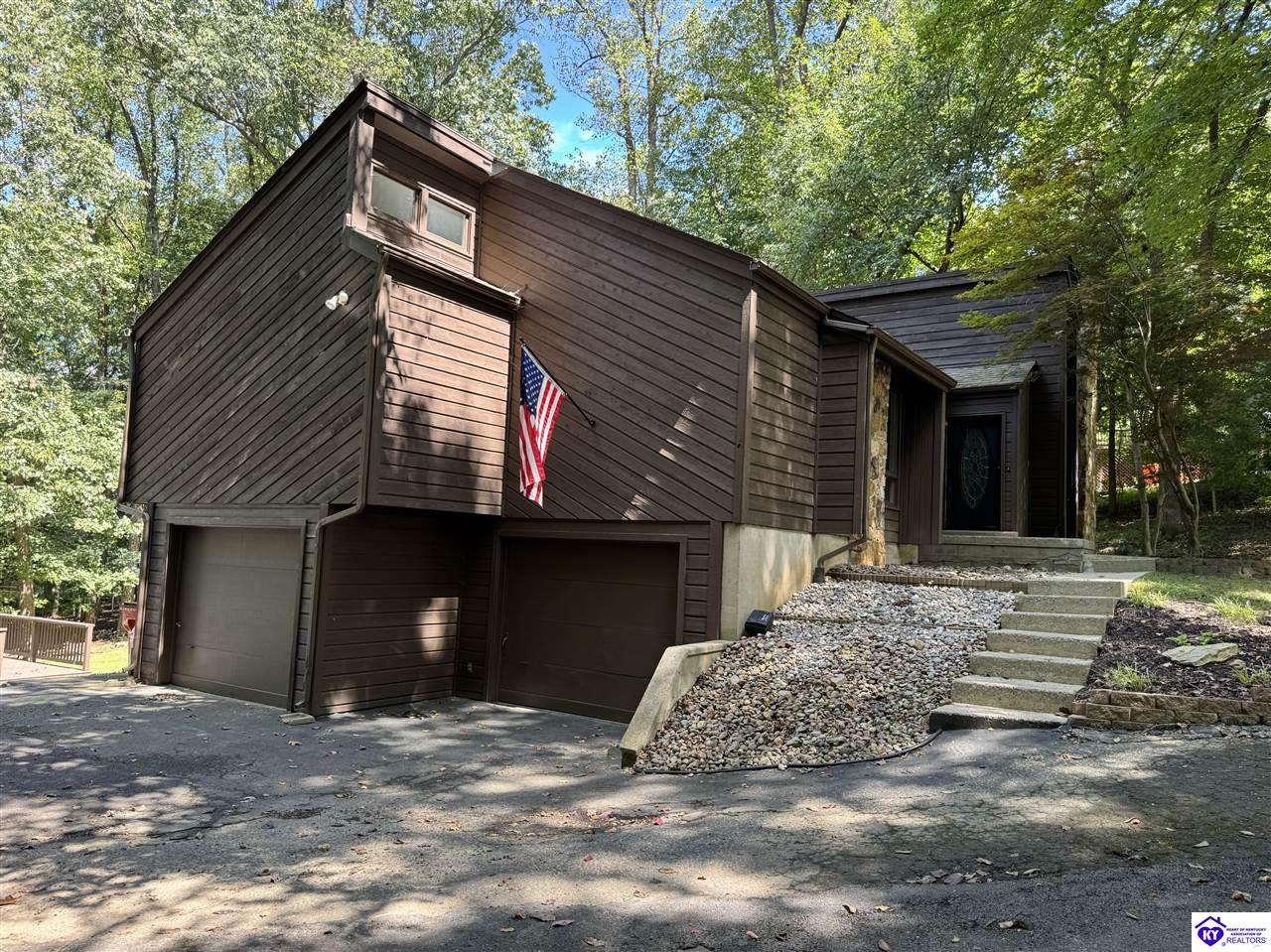 120 Woods CourtElizabethtown, KY 42701