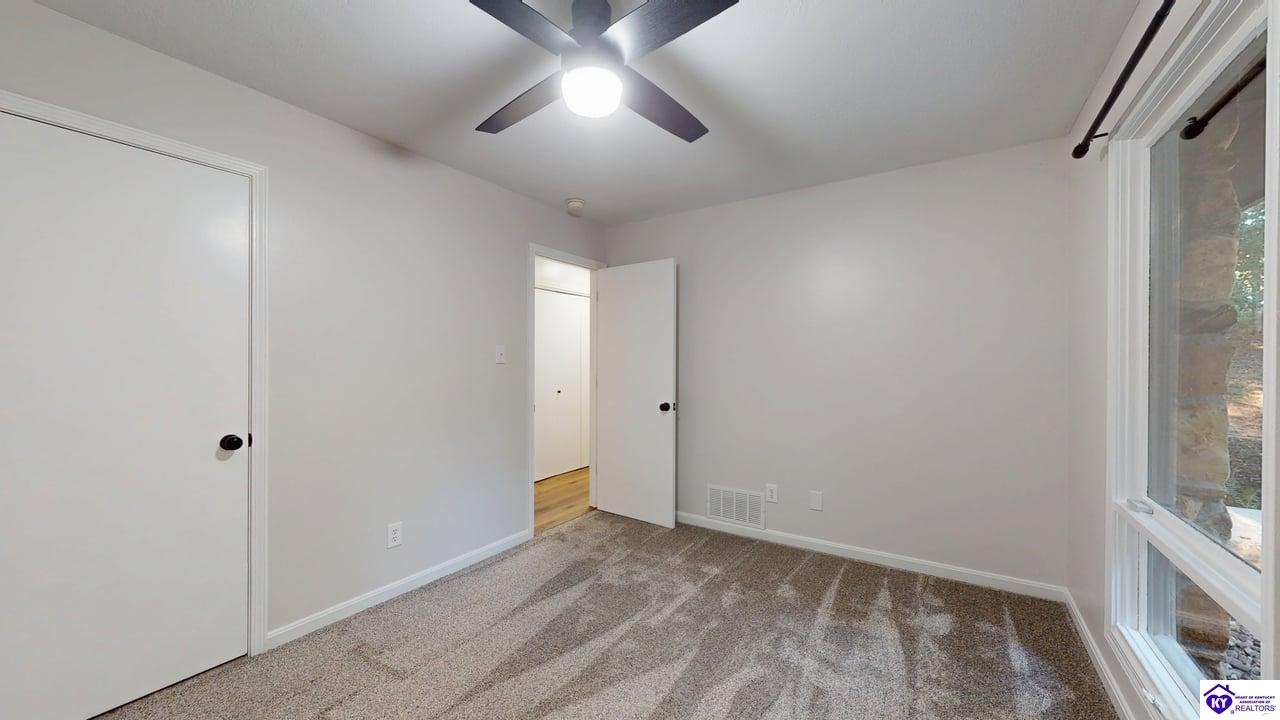 Listing Picture 120 Woods Court Elizabethtown, KY 42701 MLS HK25003850