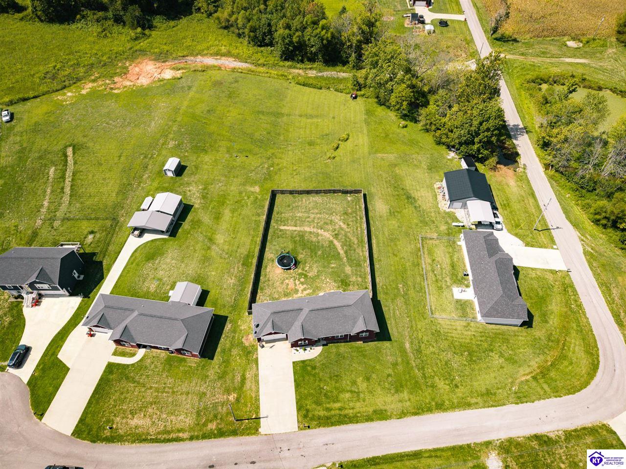 Listing Picture 548 House Lane Elizabethtown, KY 42701 MLS HK25003919