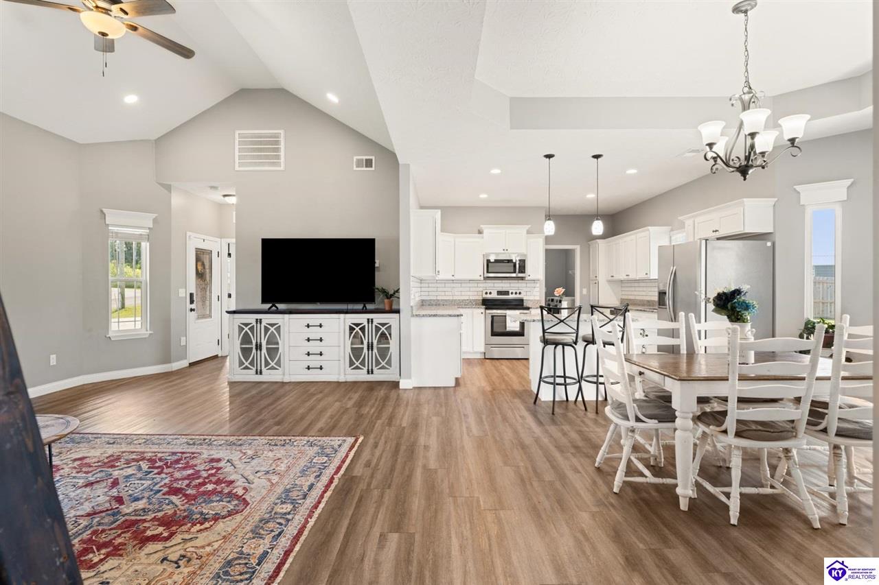 Listing Picture 548 House Lane Elizabethtown, KY 42701 MLS HK25003919