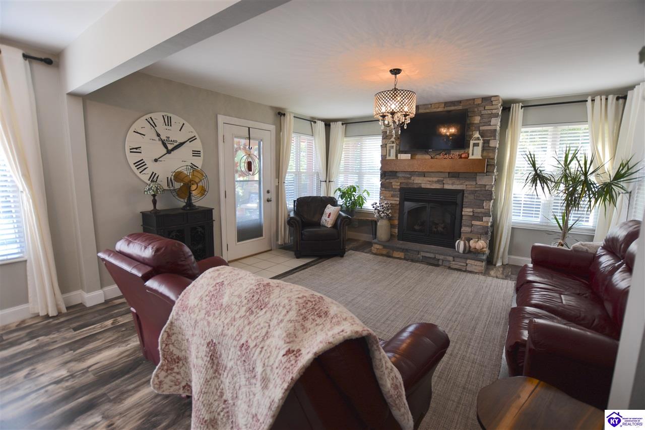 Listing Picture 507 Sunningdale Way Elizabethtown, KY 42701 MLS HK25003924