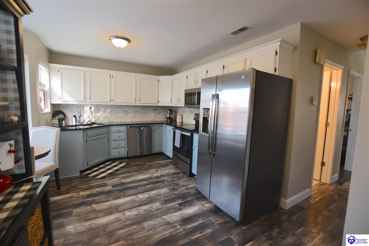 Listing Picture 507 Sunningdale Way Elizabethtown, KY 42701 MLS HK25003924