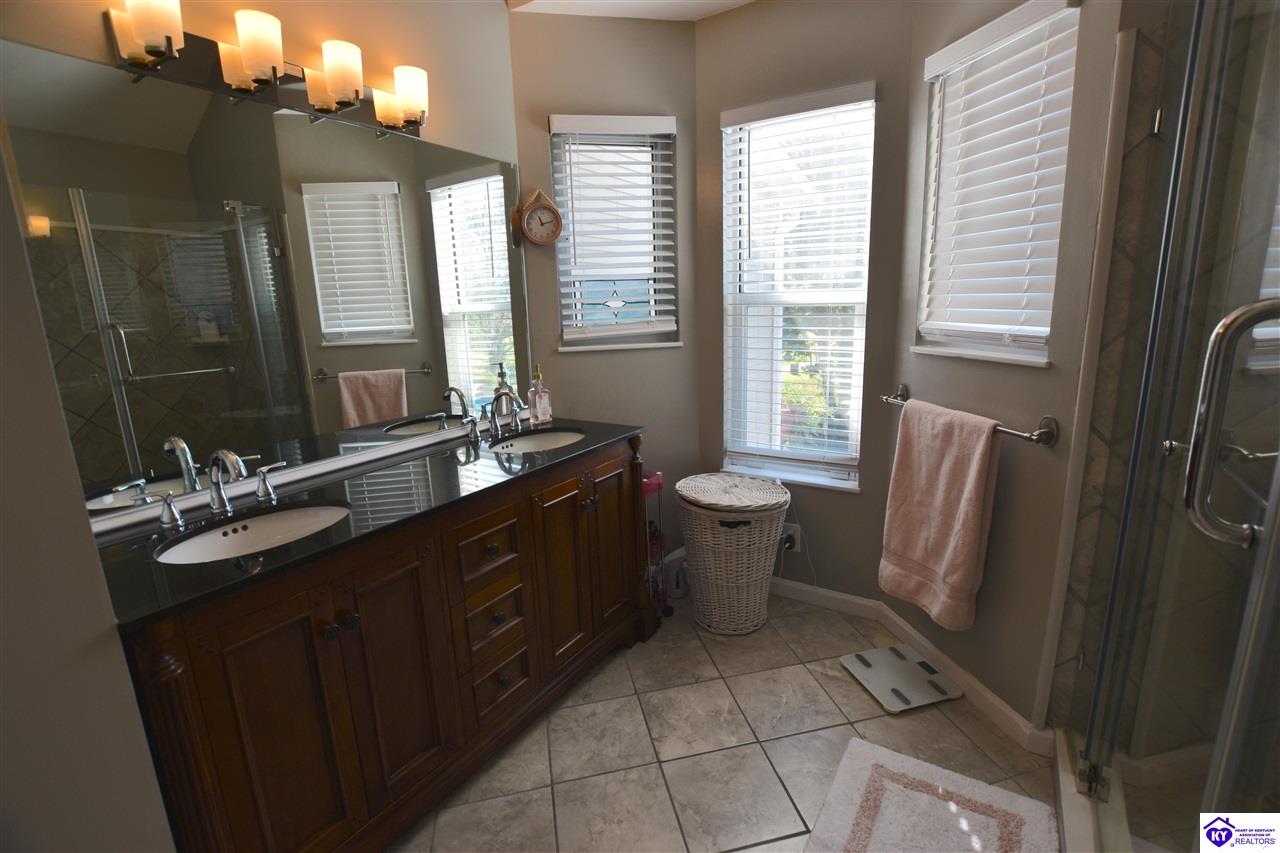 Listing Picture 507 Sunningdale Way Elizabethtown, KY 42701 MLS HK25003924