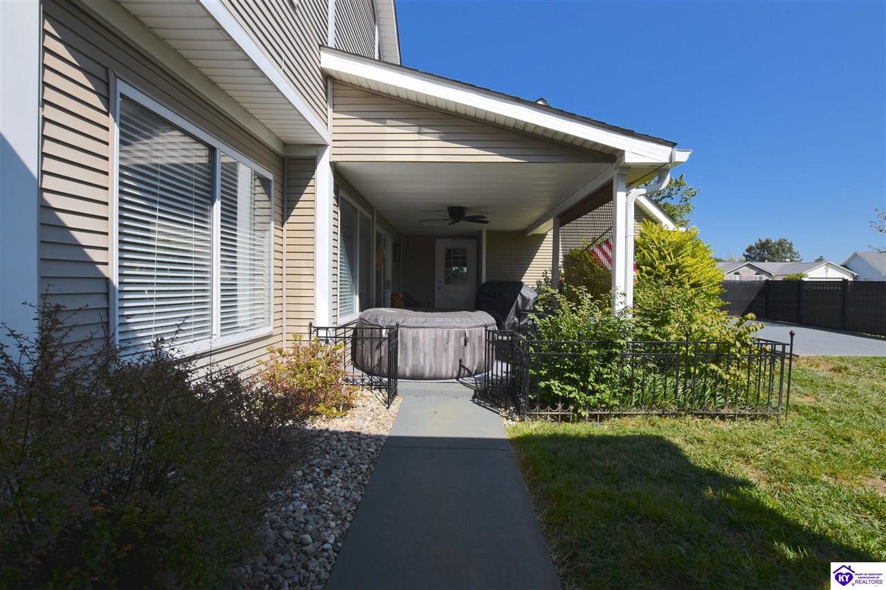 Listing Picture 507 Sunningdale Way Elizabethtown, KY 42701 MLS HK25003924