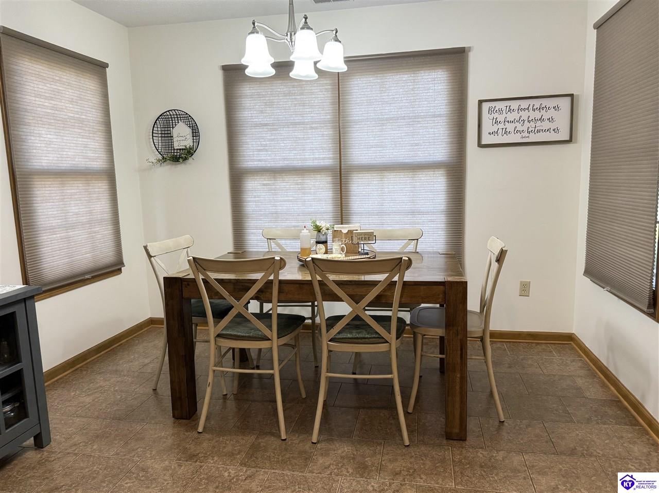 Listing Picture 200 Harman Drive Hodgenville, KY 42748 MLS HK25003949