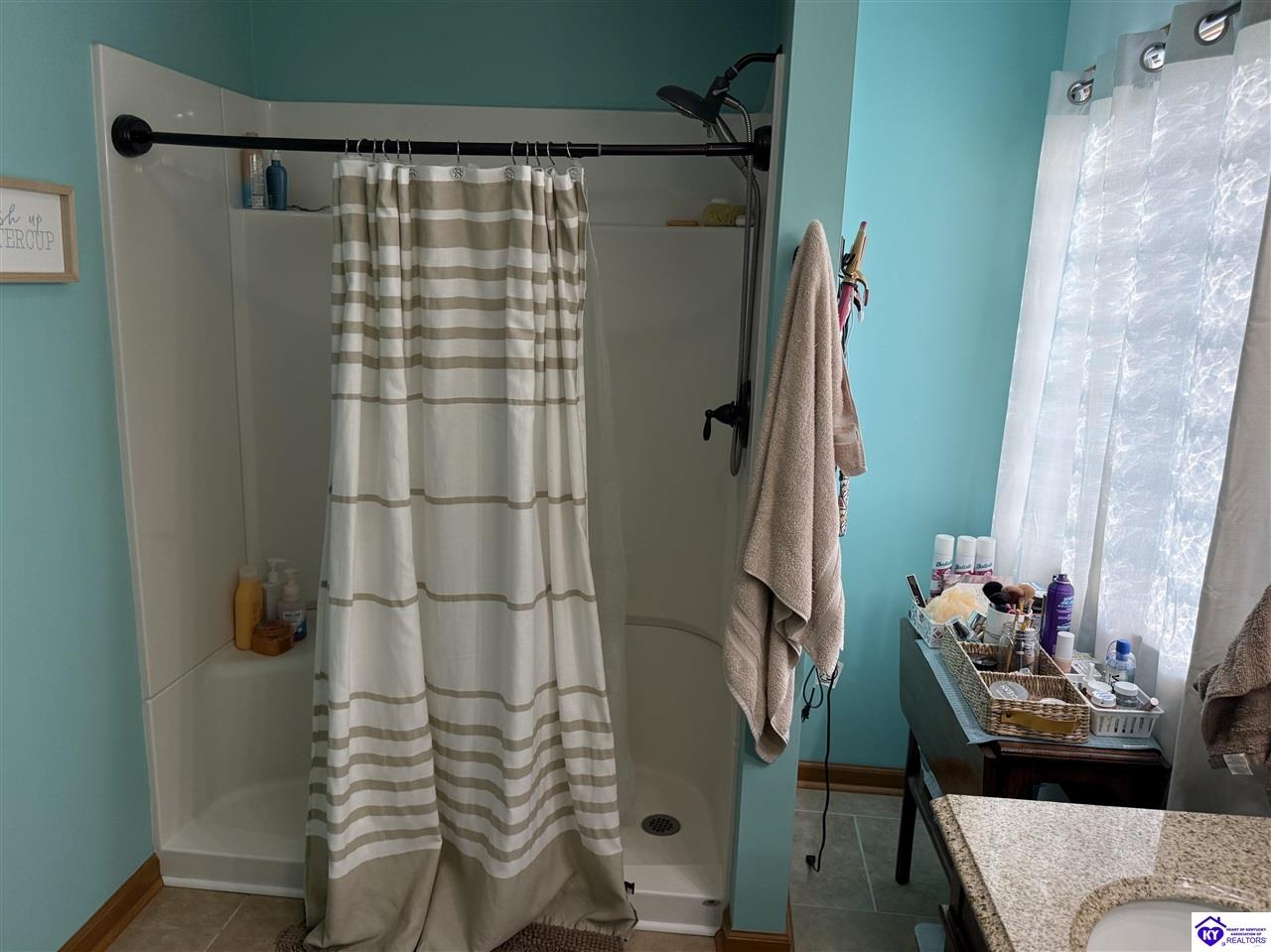 Listing Picture 200 Harman Drive Hodgenville, KY 42748 MLS HK25003949