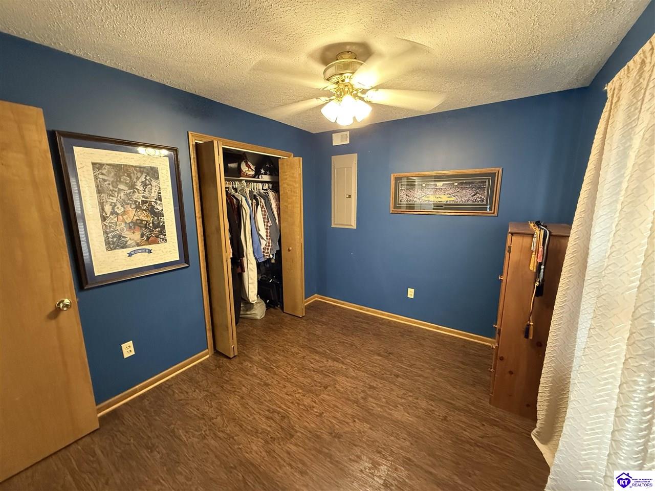 Listing Picture 200 Harman Drive Hodgenville, KY 42748 MLS HK25003949