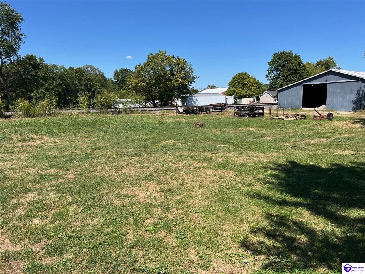 Listing Picture 305 E Main Street Cecilia, KY 42724 MLS HK25004008