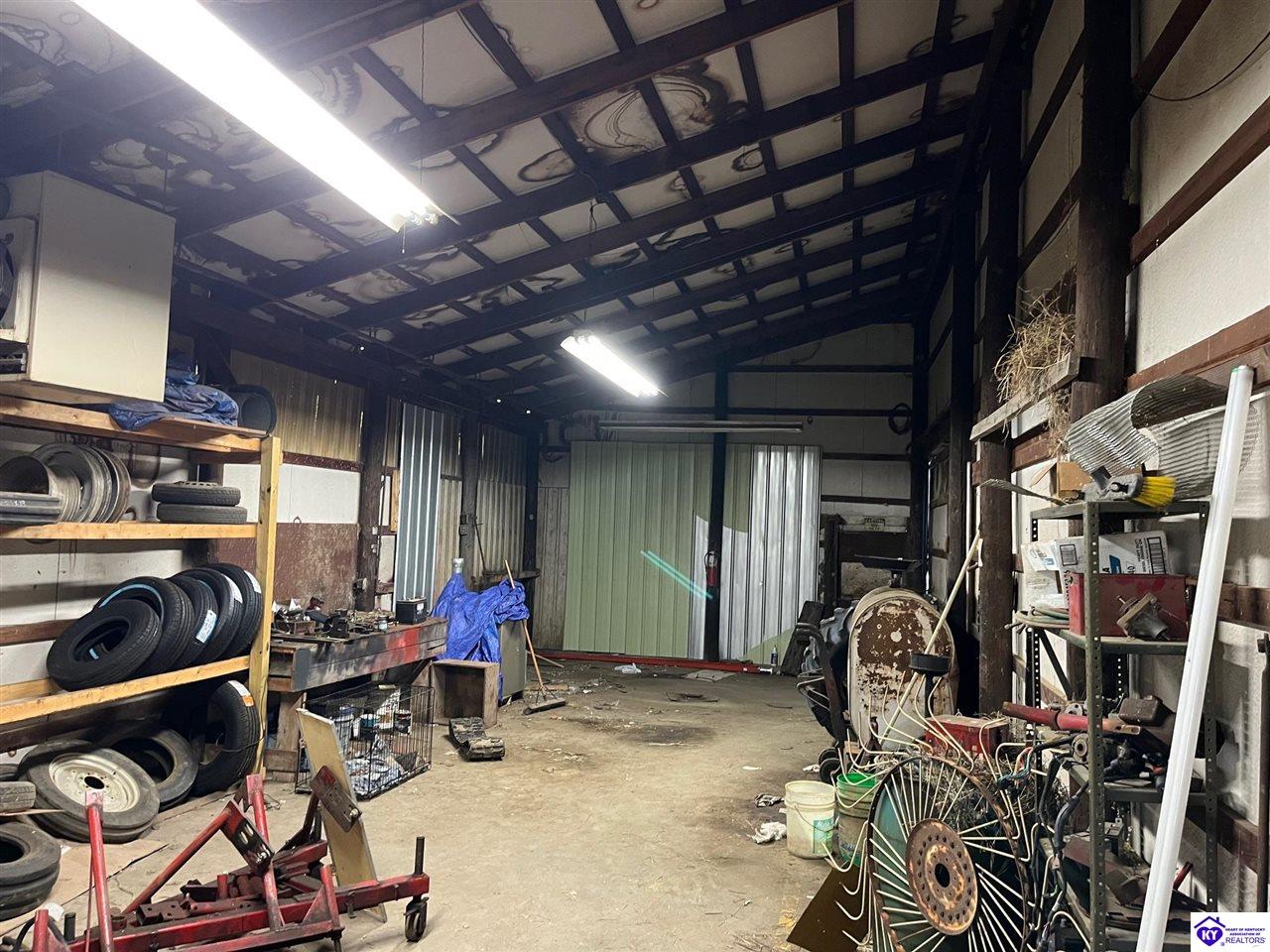 Listing Picture 305 E Main Street Cecilia, KY 42724 MLS HK25004008