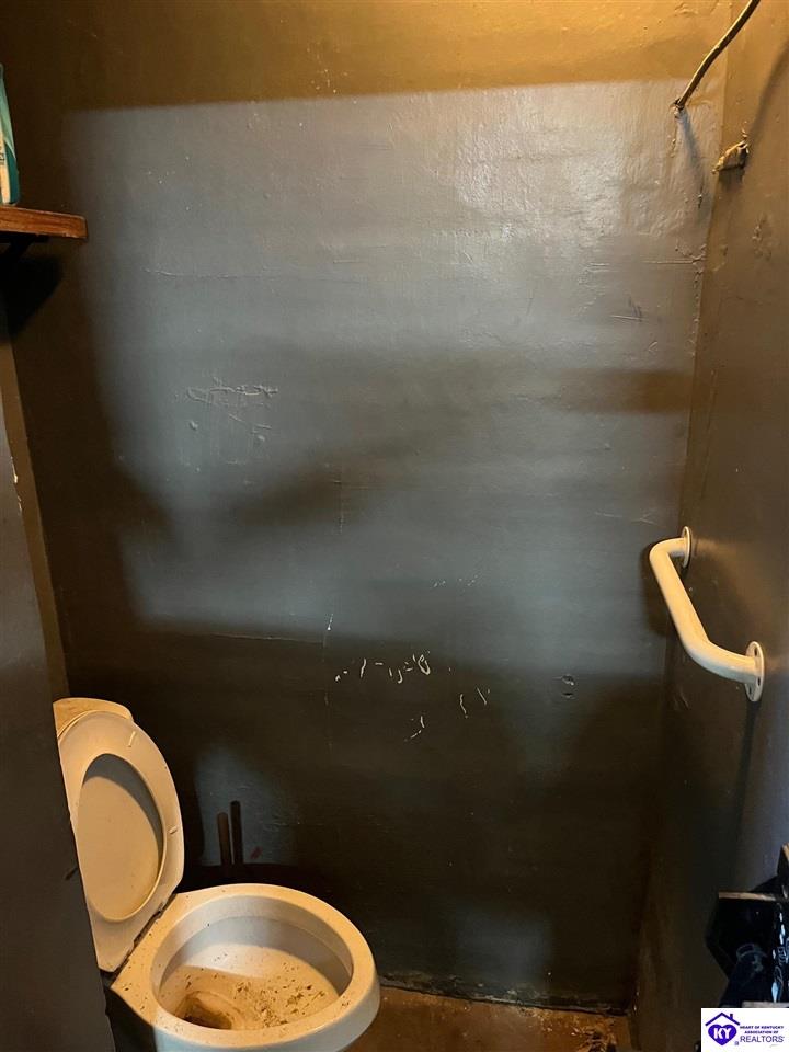 Listing Picture 305 E Main Street Cecilia, KY 42724 MLS HK25004008