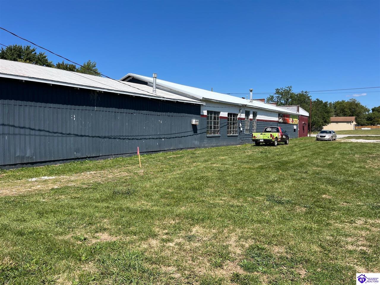 Listing Picture 305 E Main Street Cecilia, KY 42724 MLS HK25004008