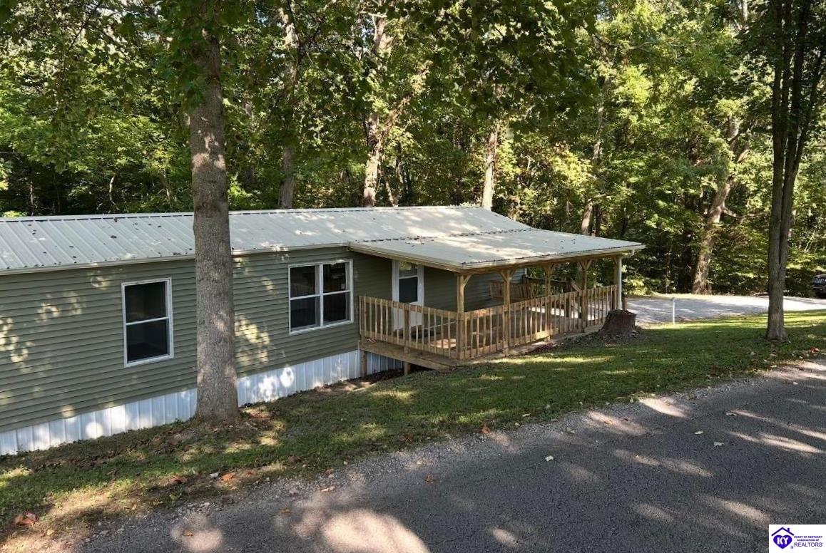 84 Lakeview DriveColumbia,&nbsp;KY&nbsp;42728