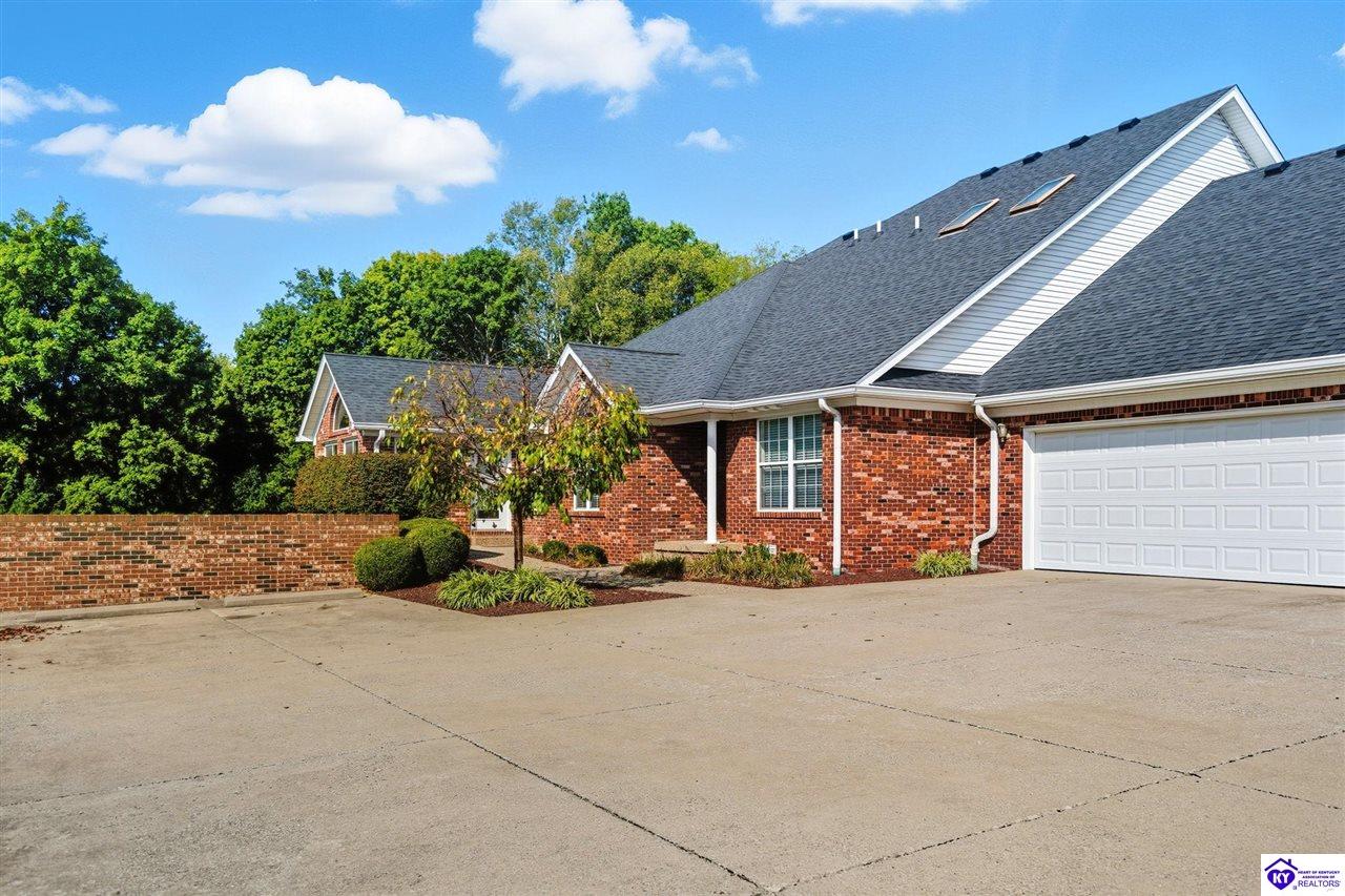 102 A Legacy CourtElizabethtown,&nbsp;KY&nbsp;42701