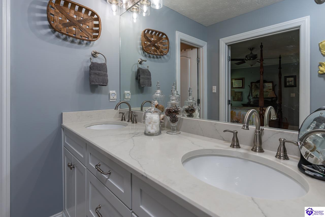 Listing Picture 34 Blackberry Court Brandenburg, KY 40108 MLS HK25004031