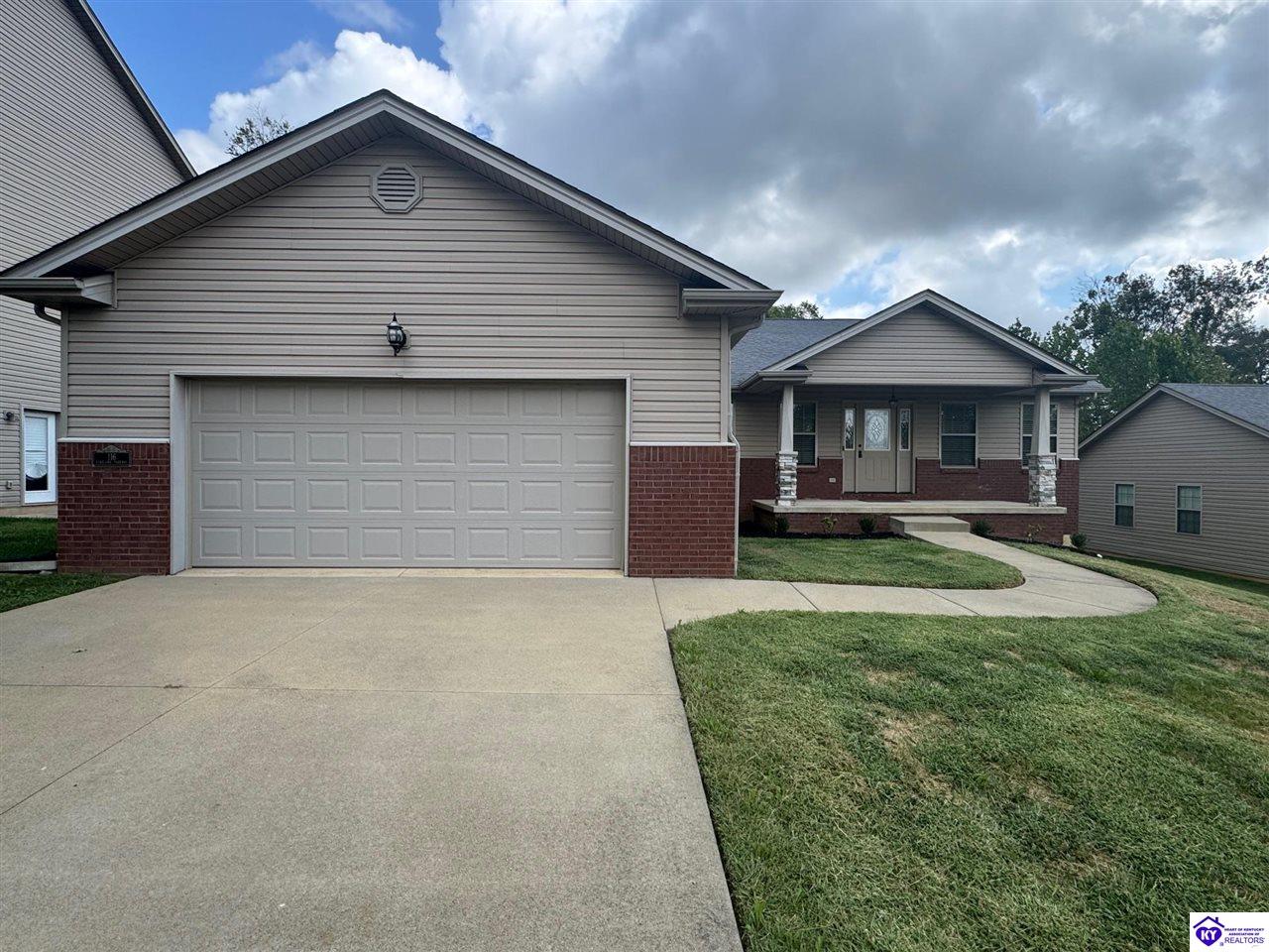 Listing Picture 116 Vineland Parkway Vine Grove, KY 40175 MLS HK25004049
