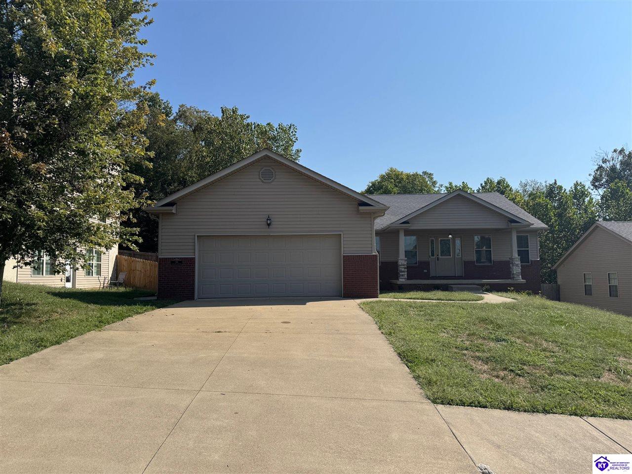 Listing Picture 116 Vineland Parkway Vine Grove, KY 40175 MLS HK25004049