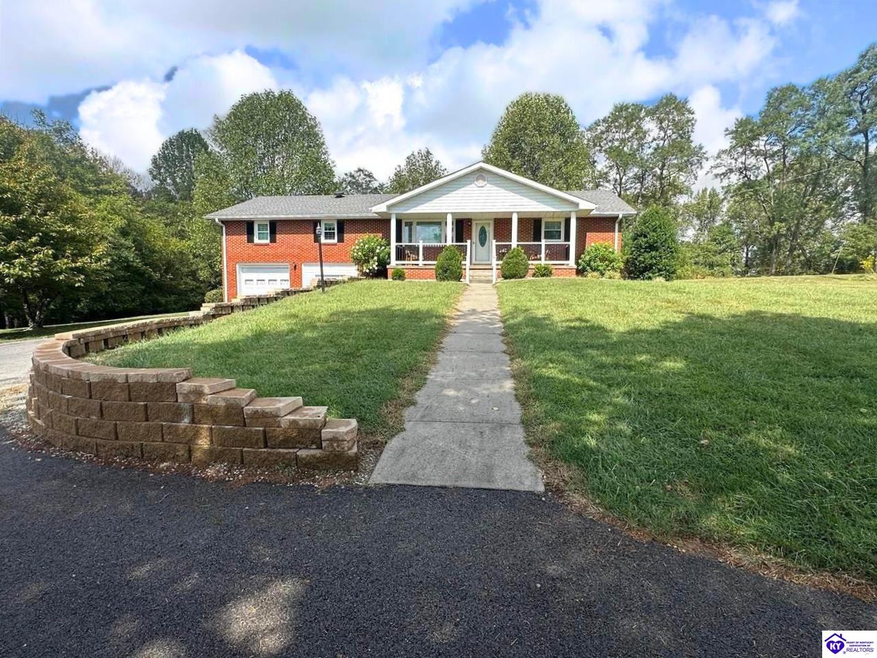 1126 Tebbs Bend RoadCampbellsville,&nbsp;KY&nbsp;42718