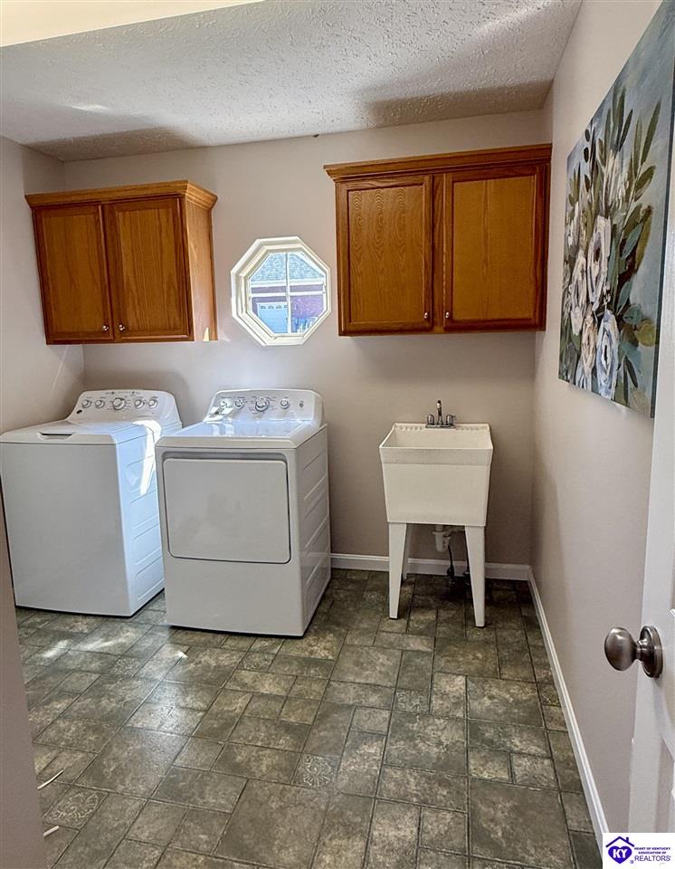 Listing Picture 102 Pebblestone Way Elizabethtown, KY 42701 MLS HK25004210