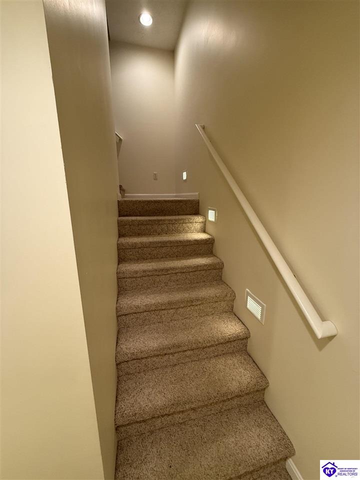 Listing Picture 102 Pebblestone Way Elizabethtown, KY 42701 MLS HK25004210