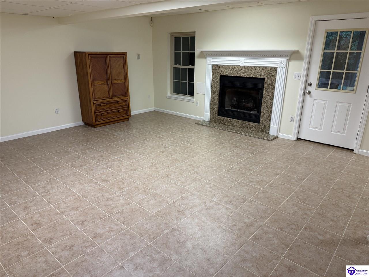 Listing Picture 102 Pebblestone Way Elizabethtown, KY 42701 MLS HK25004210