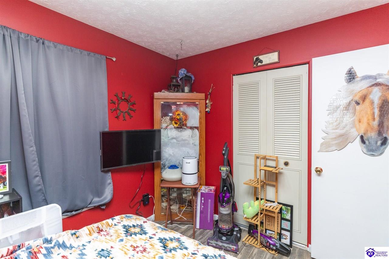 Listing Picture 305 Par Lane Elizabethtown, KY 42701 MLS HK25004214
