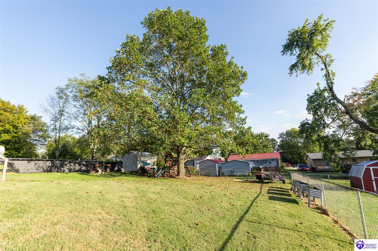 Listing Picture 305 Par Lane Elizabethtown, KY 42701 MLS HK25004214