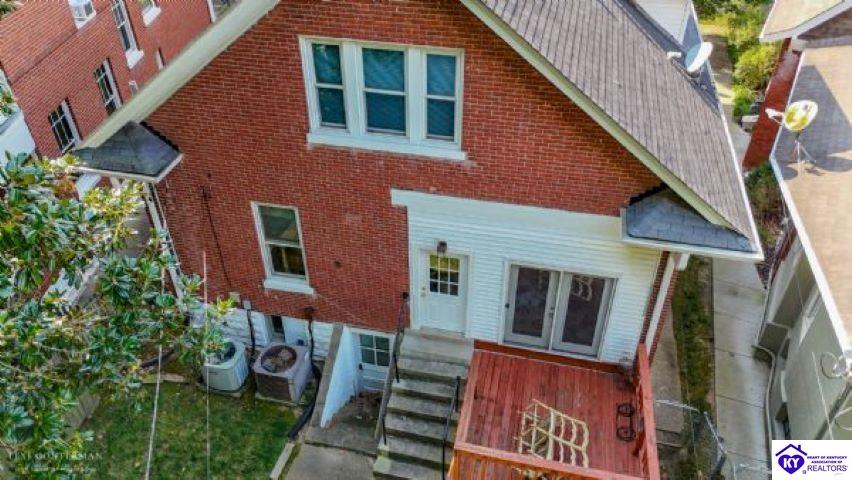 Listing Picture 2021 Boulevard Napoleon Court Louisville, KY 40205 MLS HK25004215