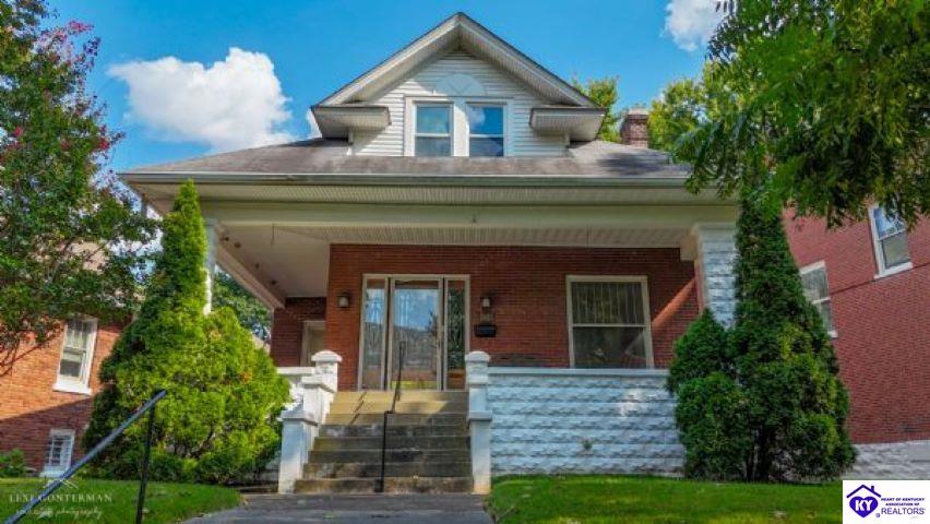 Listing Picture 2021 Boulevard Napoleon Court Louisville, KY 40205 MLS HK25004215