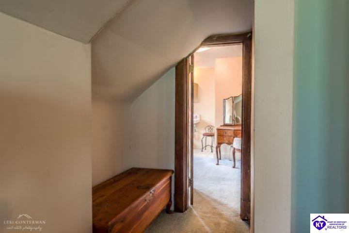 Listing Picture 2021 Boulevard Napoleon Court Louisville, KY 40205 MLS HK25004215