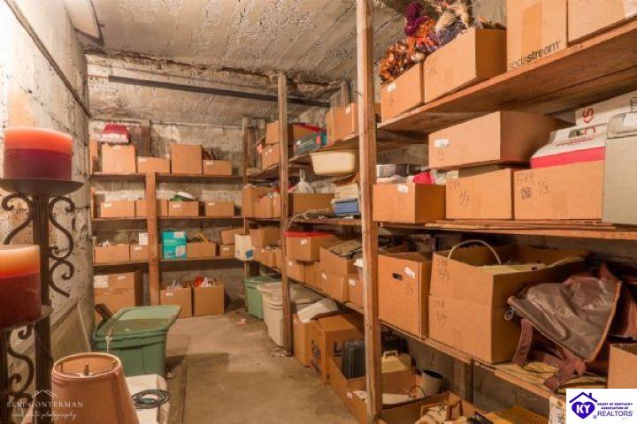 Listing Picture 2021 Boulevard Napoleon Court Louisville, KY 40205 MLS HK25004215