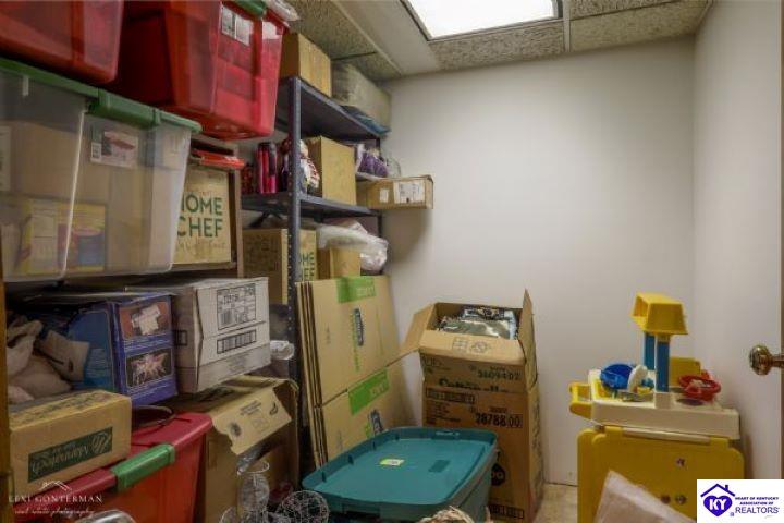 Listing Picture 2021 Boulevard Napoleon Court Louisville, KY 40205 MLS HK25004215