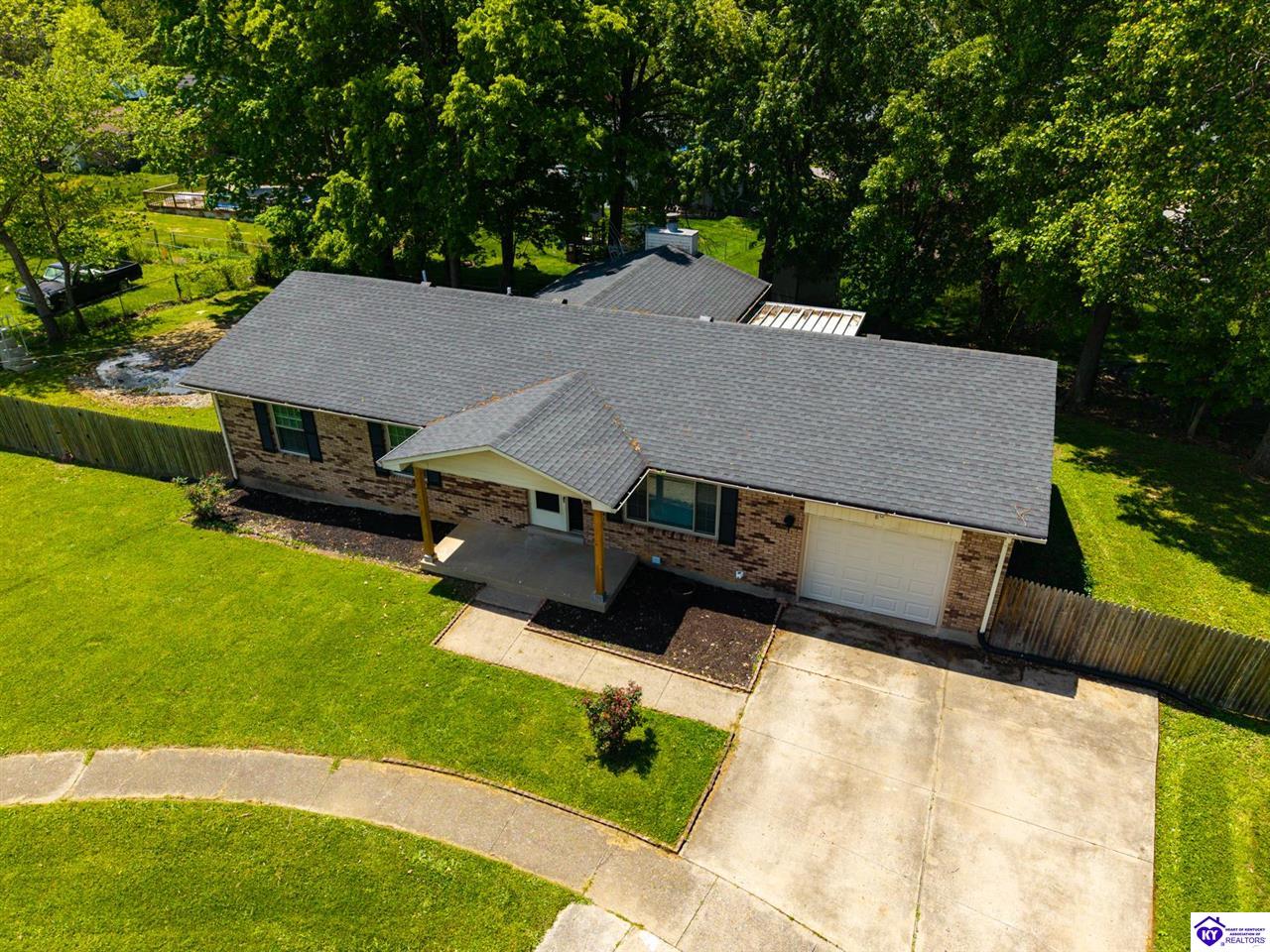 Listing Picture 806 Yates Drive Radcliff, KY 40160 MLS HK25004227