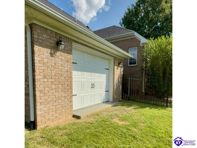 Listing Picture 42 Clubhouse Lane Glasgow, KY 42141 MLS HK25004241
