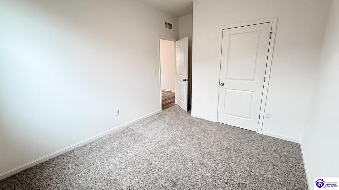 Listing Picture 213 Miles Pass Elizabethtown, KY 42701 MLS HK25004268