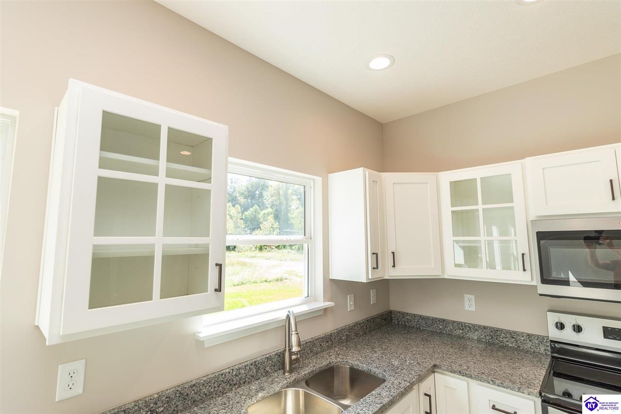 Listing Picture 114A Shirley Boulevard Vine Grove, KY 40175 MLS HK25004296