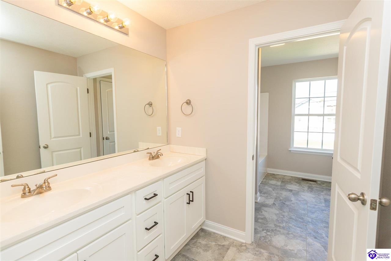 Listing Picture 114A Shirley Boulevard Vine Grove, KY 40175 MLS HK25004296