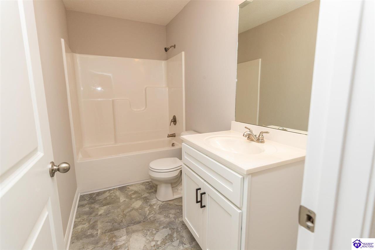 Listing Picture 114A Shirley Boulevard Vine Grove, KY 40175 MLS HK25004296