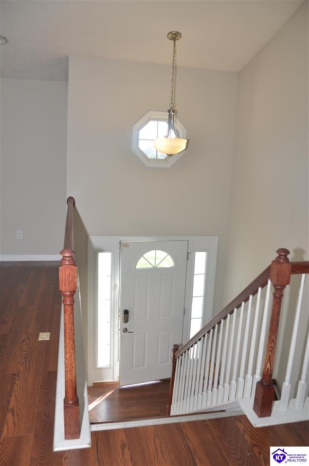 Listing Picture 208 Kathie Court Vine Grove, KY 40175 MLS HK25004321