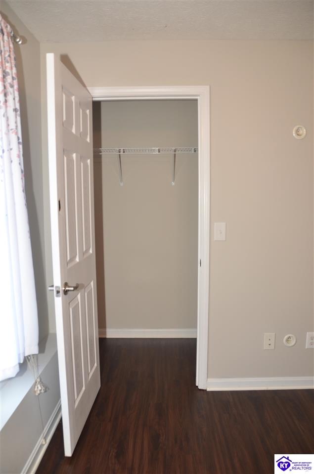 Listing Picture 208 Kathie Court Vine Grove, KY 40175 MLS HK25004321