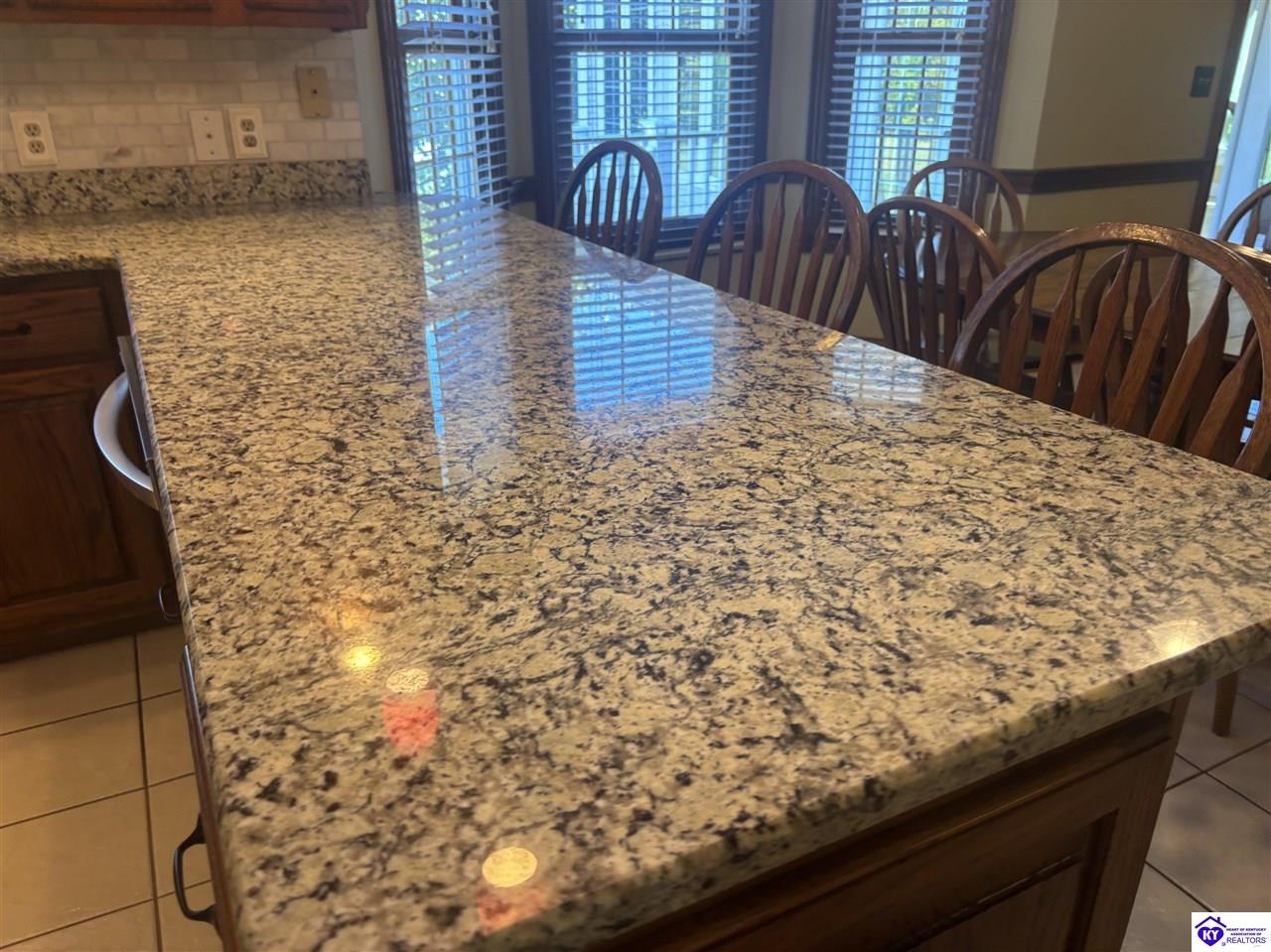 Listing Picture 113 Yorkshire Place Campbellsville, KY 42718 MLS HK25004341