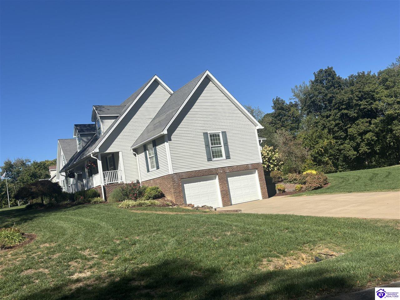 Listing Picture 113 Yorkshire Place Campbellsville, KY 42718 MLS HK25004341