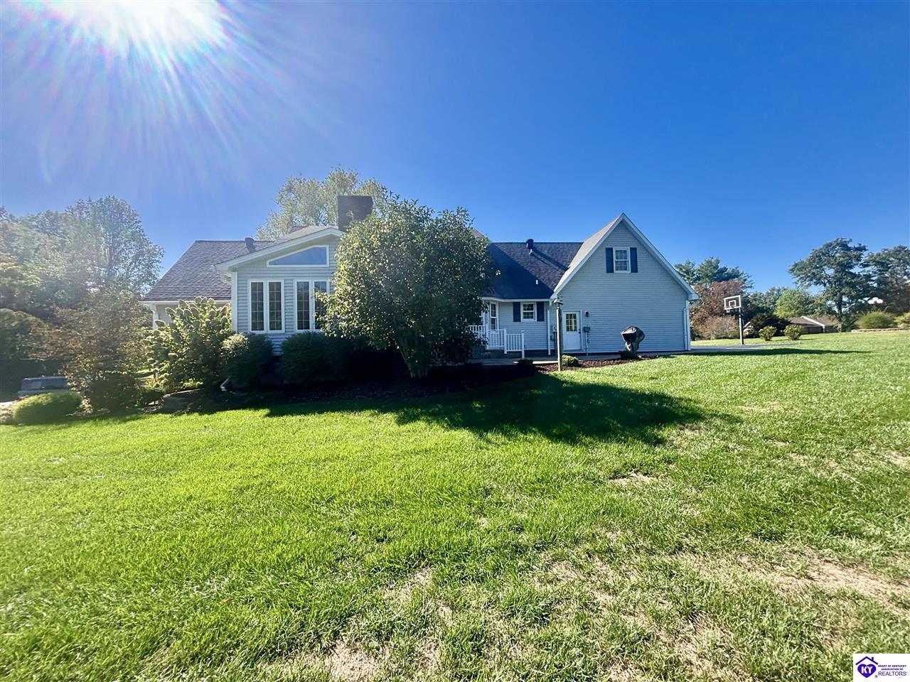 Listing Picture 113 Yorkshire Place Campbellsville, KY 42718 MLS HK25004341