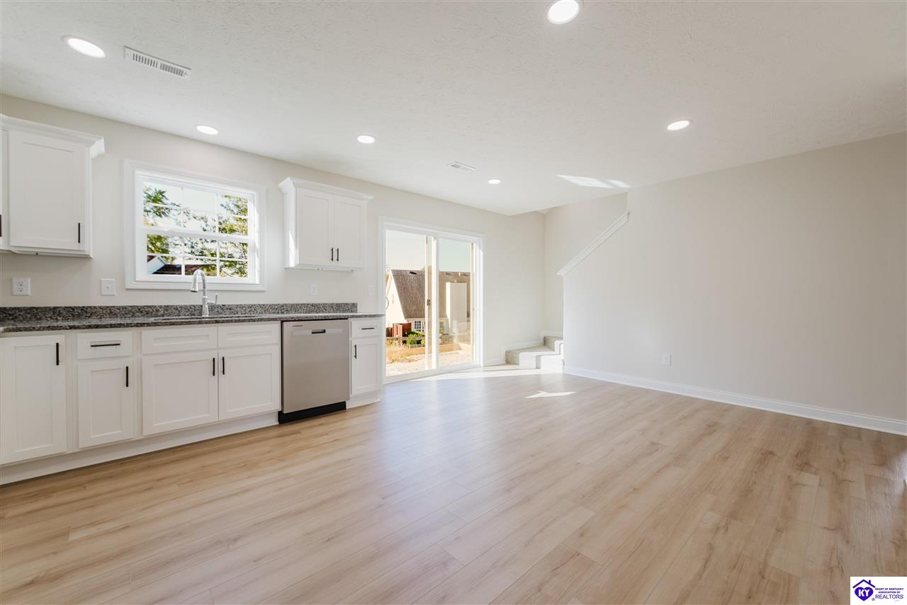 Listing Picture 112 Miles Pass Elizabethtown, KY 42701 MLS HK25004390