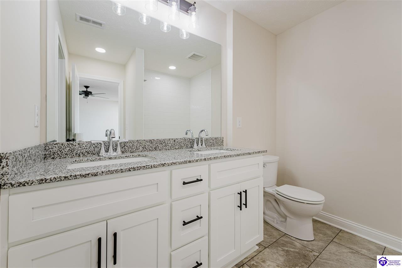 Listing Picture 112 Miles Pass Elizabethtown, KY 42701 MLS HK25004390