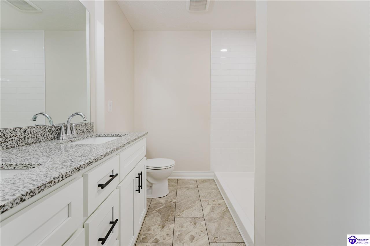 Listing Picture 112 Miles Pass Elizabethtown, KY 42701 MLS HK25004390